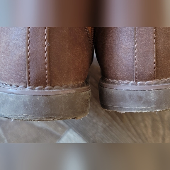 CAT & JACK Boots Size 11 - Picture 7 of 10